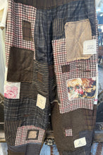 Load image into Gallery viewer, Vintage crazy patch pants
