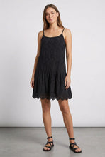 Load image into Gallery viewer, Broderie Slip - BLACK
