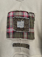 Load image into Gallery viewer, Sweatshirt - KHAKI
