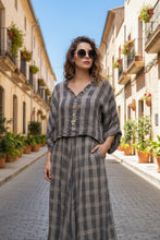 Load image into Gallery viewer, Armani - PEBBLE (S/M)
