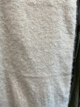 Load image into Gallery viewer, Scarf: SOFT CREAM
