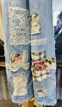 Load image into Gallery viewer, BILLIE ROSE JEANS
