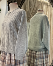 Load image into Gallery viewer, Jumper - MISTY
