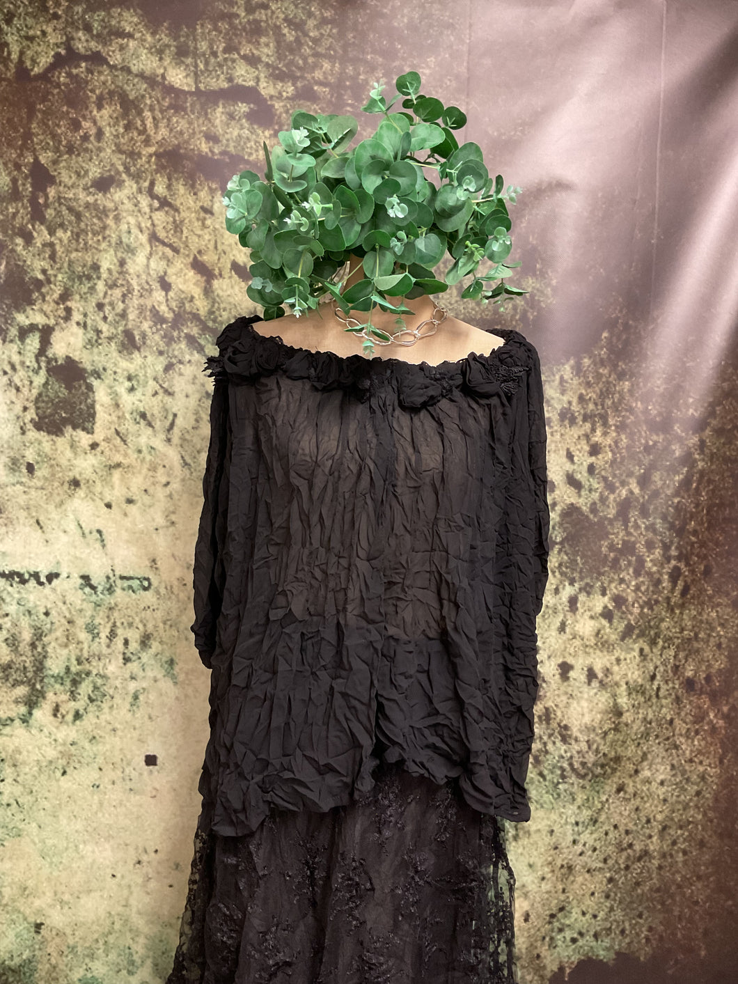 #5437 Black chiffon crinkle top with elasticated neckline decorated in roses