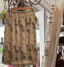 Load image into Gallery viewer, Skirt - KHAKI
