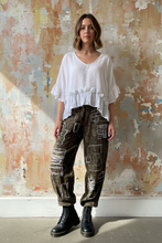 Load image into Gallery viewer, Roses Top - WHITE
