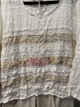 Load image into Gallery viewer, Lace me Top - GHOST
