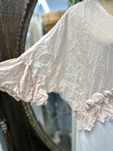 Load image into Gallery viewer, Roses Top - BLUSH
