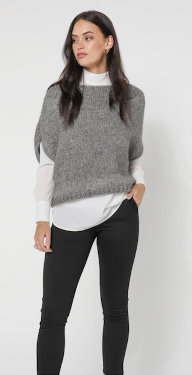 Alpaca Vest: CHARCOAL
