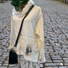 Load image into Gallery viewer, Hooded Sweat Shirt - CREAM
