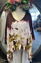Load image into Gallery viewer, Neapolitan poncho top
