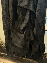 Load image into Gallery viewer, Romanza Dress - MIDNIGHT BLACK
