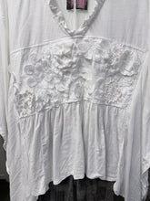 Load image into Gallery viewer, Charlee Top - LINEN WHITE
