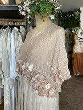 Load image into Gallery viewer, Vintage Roses Top - LATTE
