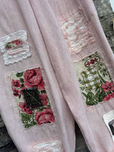 Load image into Gallery viewer, Patch Pants - PINK WOOL
