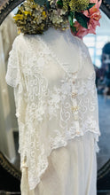 Load image into Gallery viewer, Angelique Overtop - IVORY
