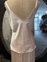 Load image into Gallery viewer, Cami - SOFT CARAMEL
