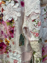 Load image into Gallery viewer, Patch Pants - FLORAL ROSE
