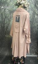 Load image into Gallery viewer, Mauve pink Taya coat
