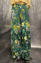 Load image into Gallery viewer, Forrest and primrose floral skirt
