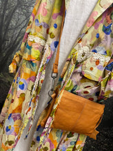 Load image into Gallery viewer, Citrus floral Taya coat
