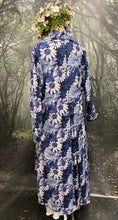 Load image into Gallery viewer, Violet dress
