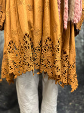 Load image into Gallery viewer, French lace smock
