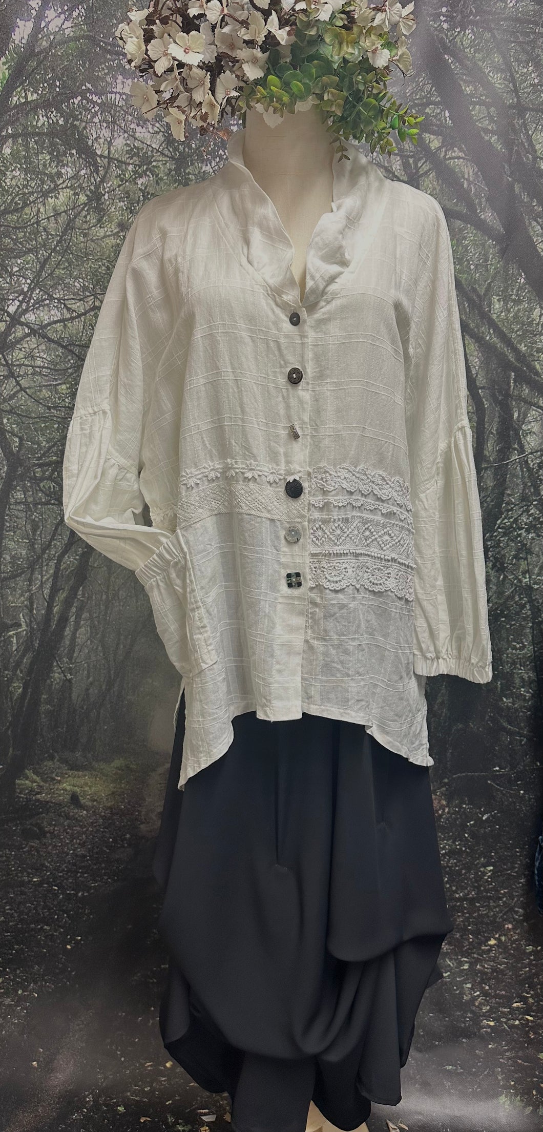 Boyfriend linen tail shirt