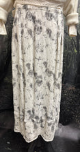 Load image into Gallery viewer, Crinkle cream and charcoal Chala skirt
