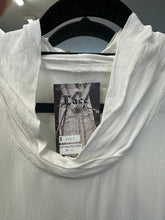 Load image into Gallery viewer, Viscose white top
