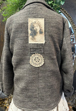 Load image into Gallery viewer, George crop wool jacket
