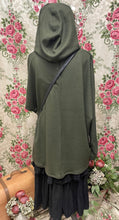 Load image into Gallery viewer, Olive merino hooded jumper
