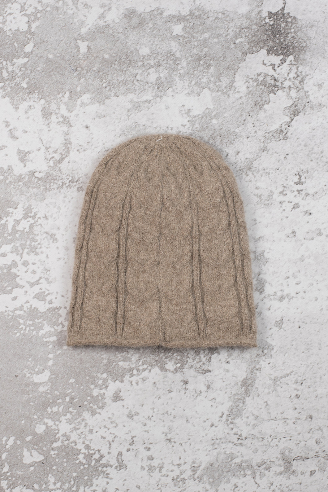 Wool blend cable knit beanie - mocha