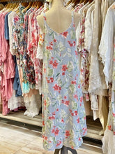 Load image into Gallery viewer, Floral linen dress
