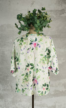 Load image into Gallery viewer, Irish linen Caterina top
