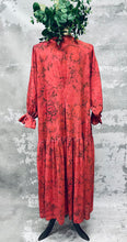Load image into Gallery viewer, Ruby floral cotton Eilah dress
