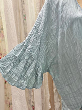 Load image into Gallery viewer, Duck egg linen kimono
