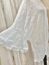 Load image into Gallery viewer, Lace chiffon kimono
