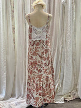 Load image into Gallery viewer, Linen floral orange dress
